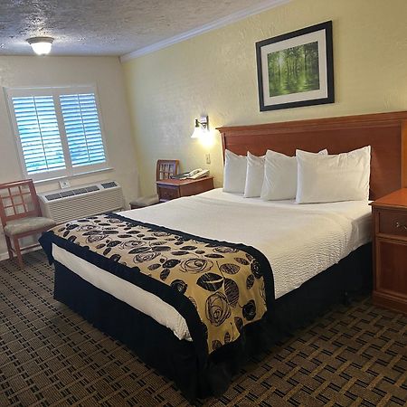 The Inn At Baechtel Creek Willits Exterior photo